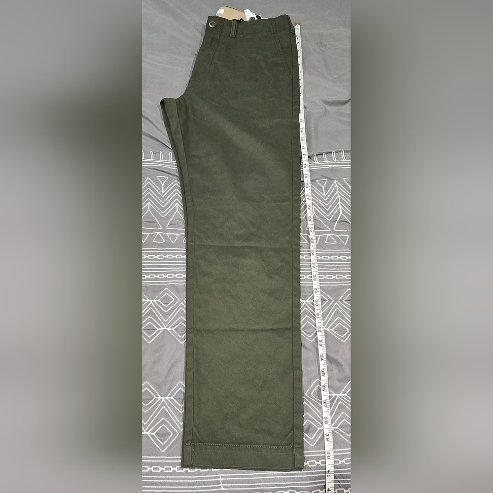 Banana Republic Slim Olive Green Chino Pants Size 31x30 - Picture 2 of 10